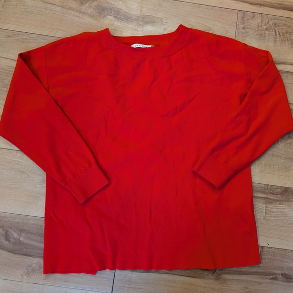Alice + Olivia Red Crew Neck Sweater - Picture 3 of 13